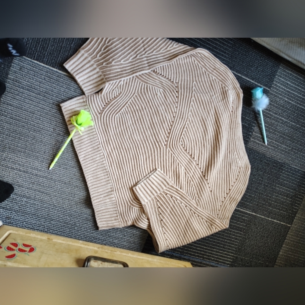 Diagonal Pattern Ribbed Pullover Sweater in Mocha - Picture 2 of 4